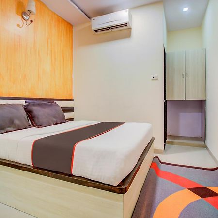 Hotel Collection O Golden Tulipz Boutique Mumbai Exterior foto